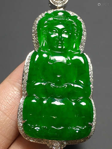 A TRANSLUCENT JADEITE ZHENGYANG GREEN BUDDHA PENDANT