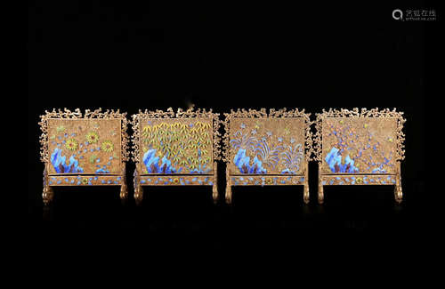 17-19TH CENTURY, A SET OF FLORAL PATTERN GILT SILVER TABLE SCREEN, QING DYNASTY