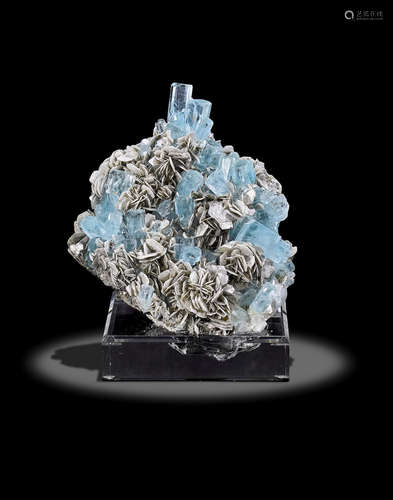 Aquamarine Cluster with Muscovite