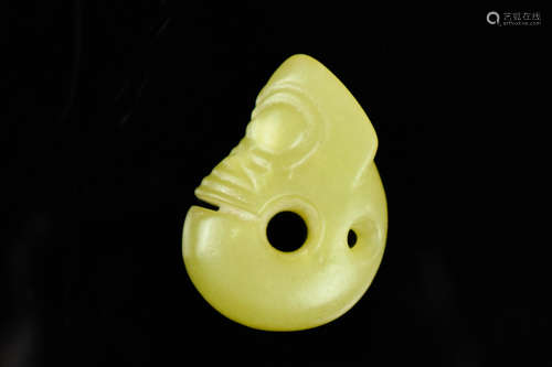 HONGSHAN YELLOW JADE CARVED 'PIG DRAGON' ORNAMENT