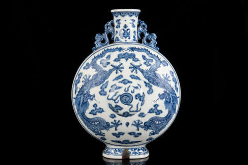 BLUE AND WHITE 'DRAGON' MOONFLASK