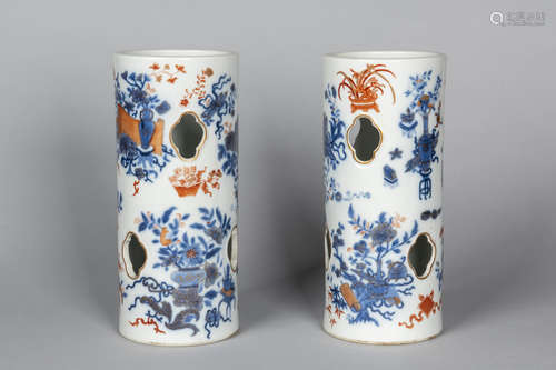 PAIR OF UNDERGLAZE-BLUE AND IRON-RED- DECORATED HAT STANDS