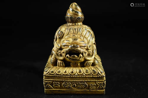 GILT BRONZE CAST 'DOUBLE MASK' STAMP SEAL