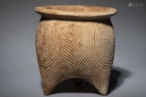 ARCHAIC CLAY TRIPOD VESSEL