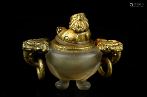 AGATE CARVED AND GILT 'LION' TRIPOD CENSER WITH COVER