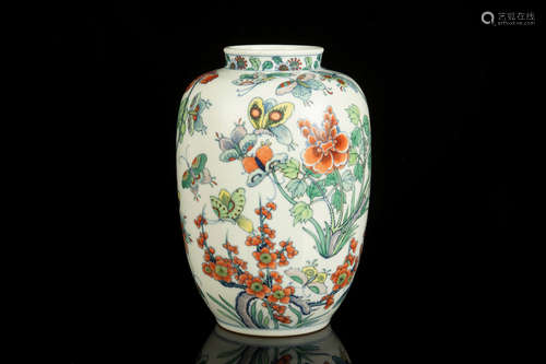 FAMILLE ROSE FLORAL BALUSTER VASE