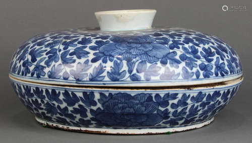 Chinese underglaze blue porcelain lidded sweet meat box, of circular form with five compartments