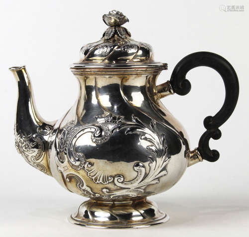 French sterling silver hot beverage pot, late 18th/early 19th Century, having a rosette finial to