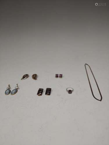 (10) Sterling Silver Jewelry Group