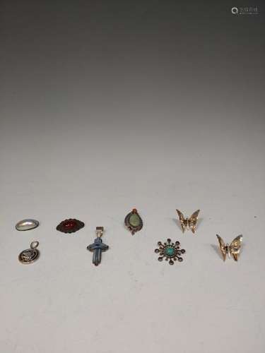 (8) Sterling Brooches, Pendants & Clips