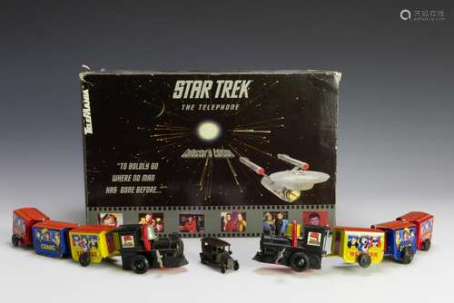 Toy Lot with Boxed 1993 Star Trek Telephone (4)