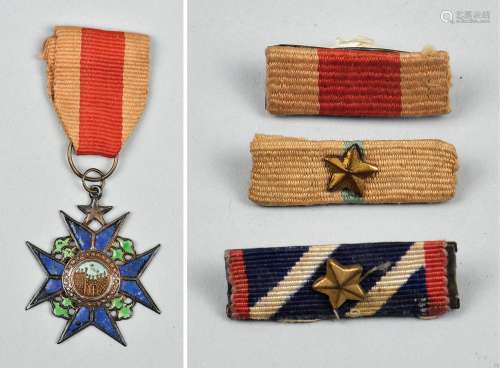 空军史力：民国时期银质干城奖章一枚，略章一组三枚。