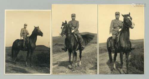 民国二十八年（1939年）抗战时期罗卓英骑马戎装照一组三张（一张为罗卓英签赠）