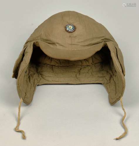 民国时期东北军棉帽子一顶。