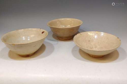 (3) 16th Century Korean Glazed Bowls