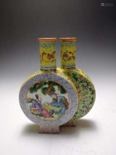 Chinese Famille Rose Double Moon Flask