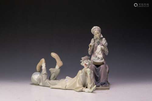 2 Lladro Porcelain Medieval Lady & Reclining Clown