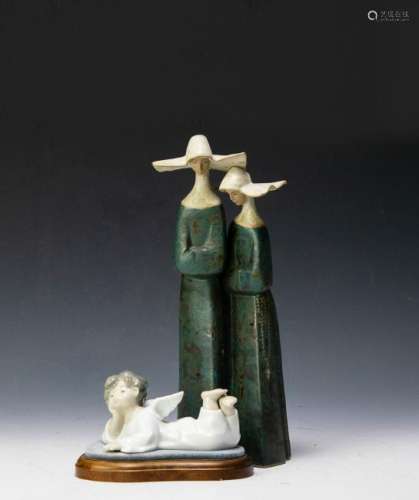 (2) Lladro Porcelain Nuns 2075 & Angel 7938