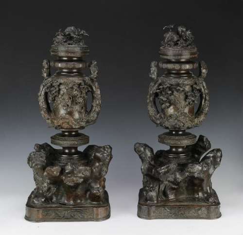 Pair of Japanese Bronze Incense Burners, Meiji