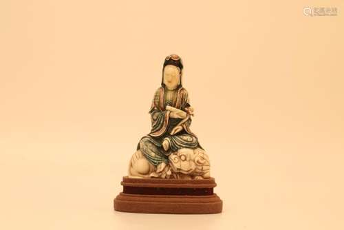 A CARVED SOAPSTONE GUANYIN.ANTIQUE