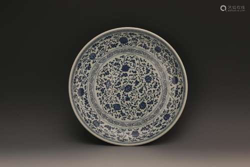 A BLUE AND WHITE 'LOTUS ' DISH.MING DYNASTY