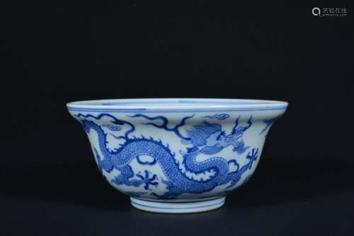 A BLUE AND WHITE DRAGON BOWL, QING DYNASTY