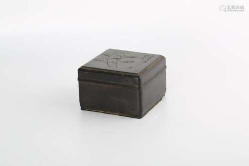 A CARVED ZITAN'BAMBOO' BOX AND COVER.ANTIQUE