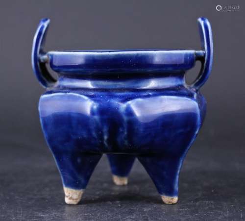 Chinese Qing Porcelain Blue Tri-foot Incense Burne