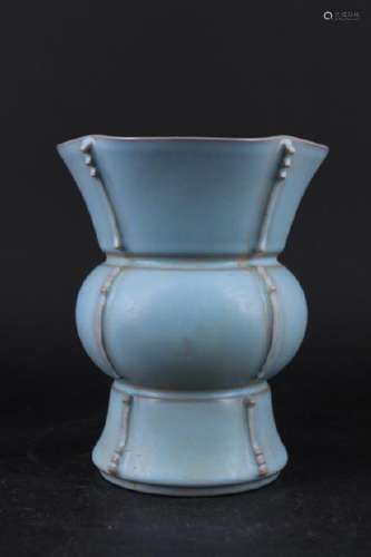 Chinese Song Porcelain Ruyao Vase