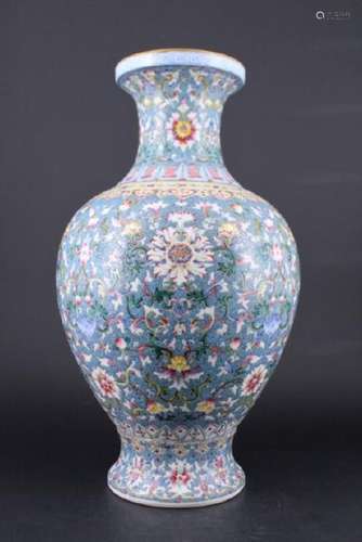 Large Chinese Qing Porcelain Famille Rose Vase