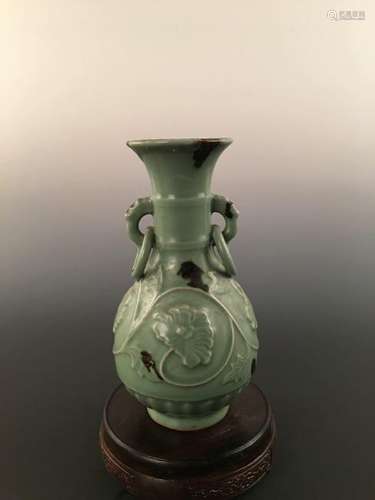 Rare Chinese Longquan Kiln Porcelain Vase