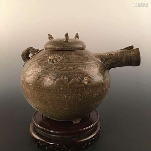 Chinese Brown Glazed Pottery Pot With Lid