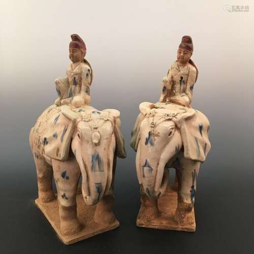 A Pair of Chinese Sancai Pottery Figure On An Elephant