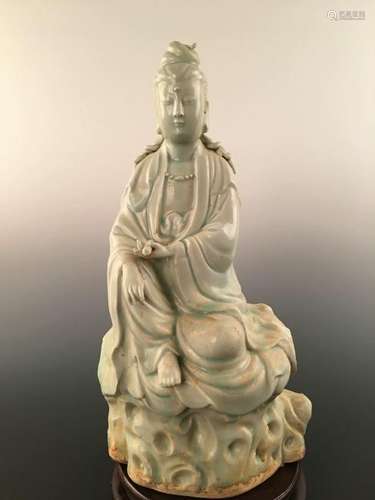 Chinese Longquan Ware Celadon Porcelain Guanyin Buddha