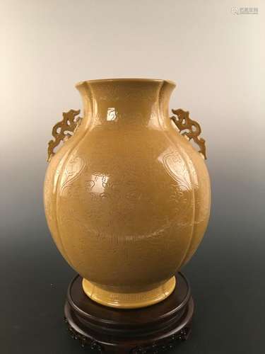 Chinese Yellow Glazed Phoenix Carving Porcelain Jar