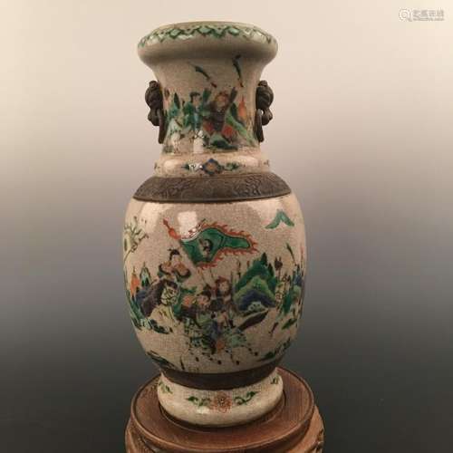 Chinese Wucai Of Figure Porcelain Vase With Chenghua's