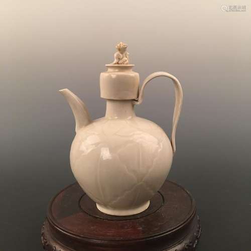 Chinese Ding Ware Porcelain Pitcher