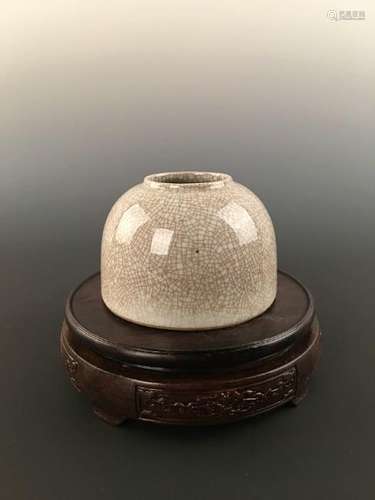 Chinese Ge-Type Porcelain Water Pot