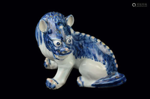 [Chinese] A Republic Era Blue and White Porcelain Pixiu Sculpture