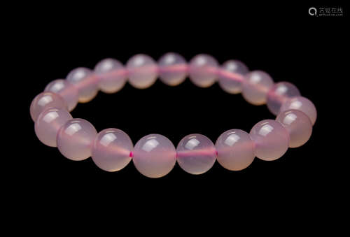 A Natural Pink Quartz Crystal Bead Bracelet