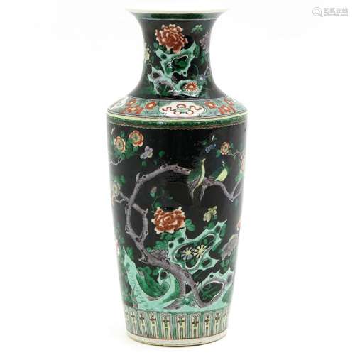 A Famille Noir Decor Rouleau Vase