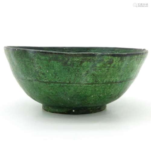 A Green Glazed Pottery Bowl