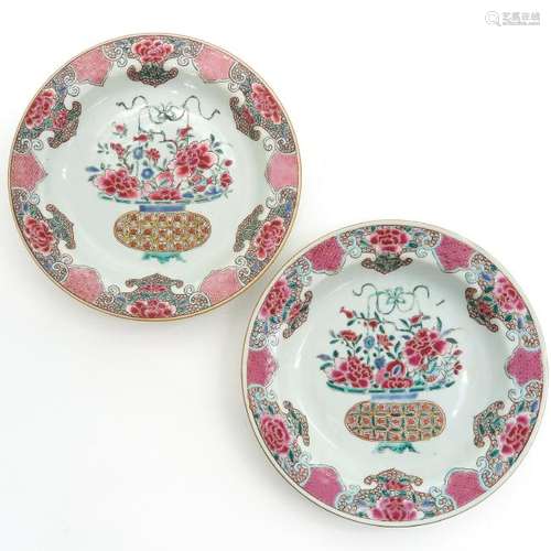 A Pair of Famille Rose Decor Plates