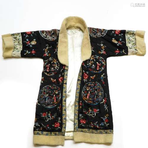 A Chinese Silk Embroidered Robe