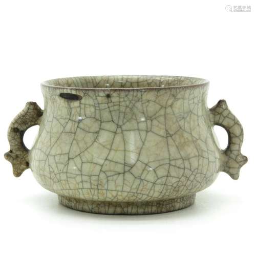 A Crackleware Decor Censer