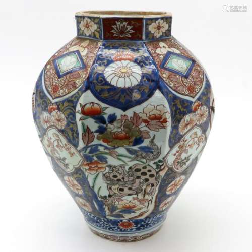 An Imari Decor Vase
