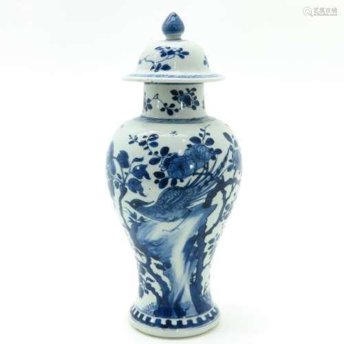 A Blue and White Decor Garniture Vase with Cover