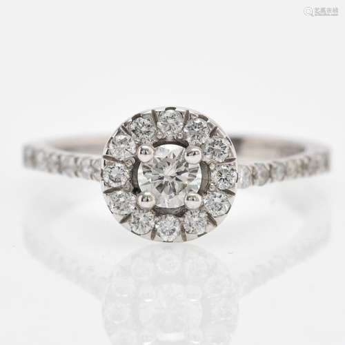 A 9KWGLadies Diamond Ring Approximately 0.81 CTW