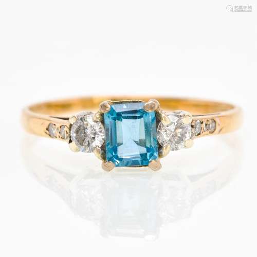 A 9KG Aquamarine and Diamond Ring