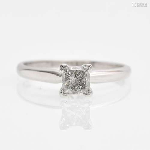 A 14KWG Ladies Diamond Ring Approximately 0.50 Carat